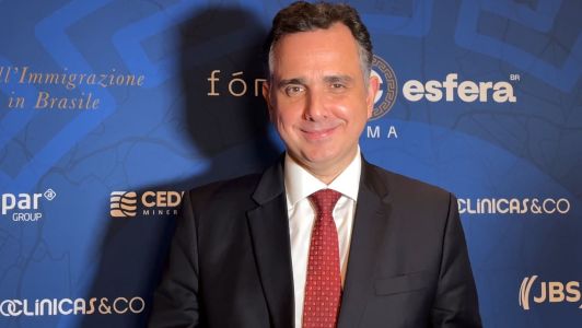 Inclinado a fazer uma campanha sem "padrinhos políticos", o candidato do PMDB à prefeitura de Belo Horizonte, deputado federal Rodrigo Pacheco, afirmou nesta quinta-feira que o presidente em exercício, Michel Temer (PMDB) – principal cacique da legen