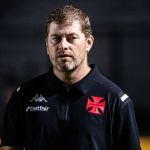 Vasco demite Rafael Paiva após derrota para o Corinthians