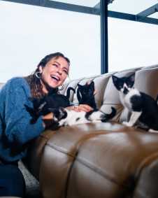 Paolla Oliveira abriu o álbum de fotos com os novos pets