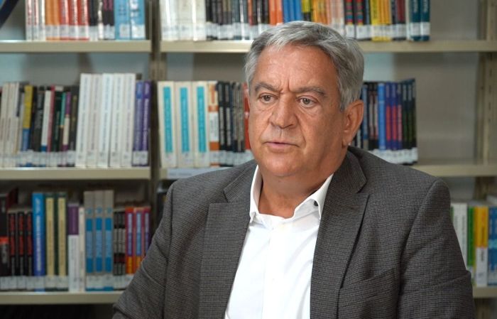 Imagem com Paulo Resende, professor do Núcleo de Infraestrutura da Fundação Dom Cabral (FDC), em foco 