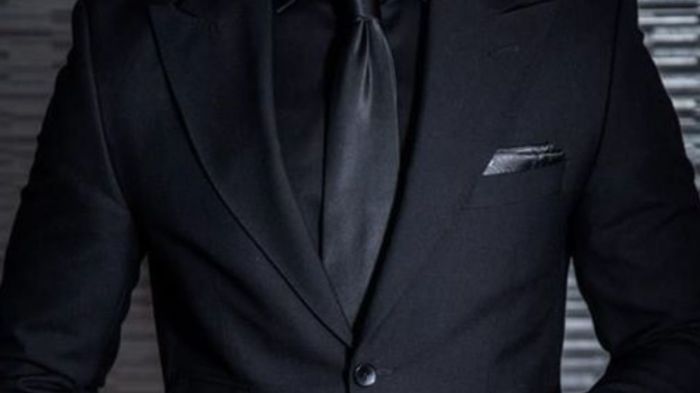Peças básicas para o guarda-roupa masculino