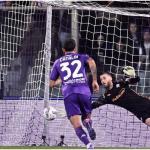 Milan desperdiça pênaltis, é derrotado e perde chance de ganhar posições no Italiano