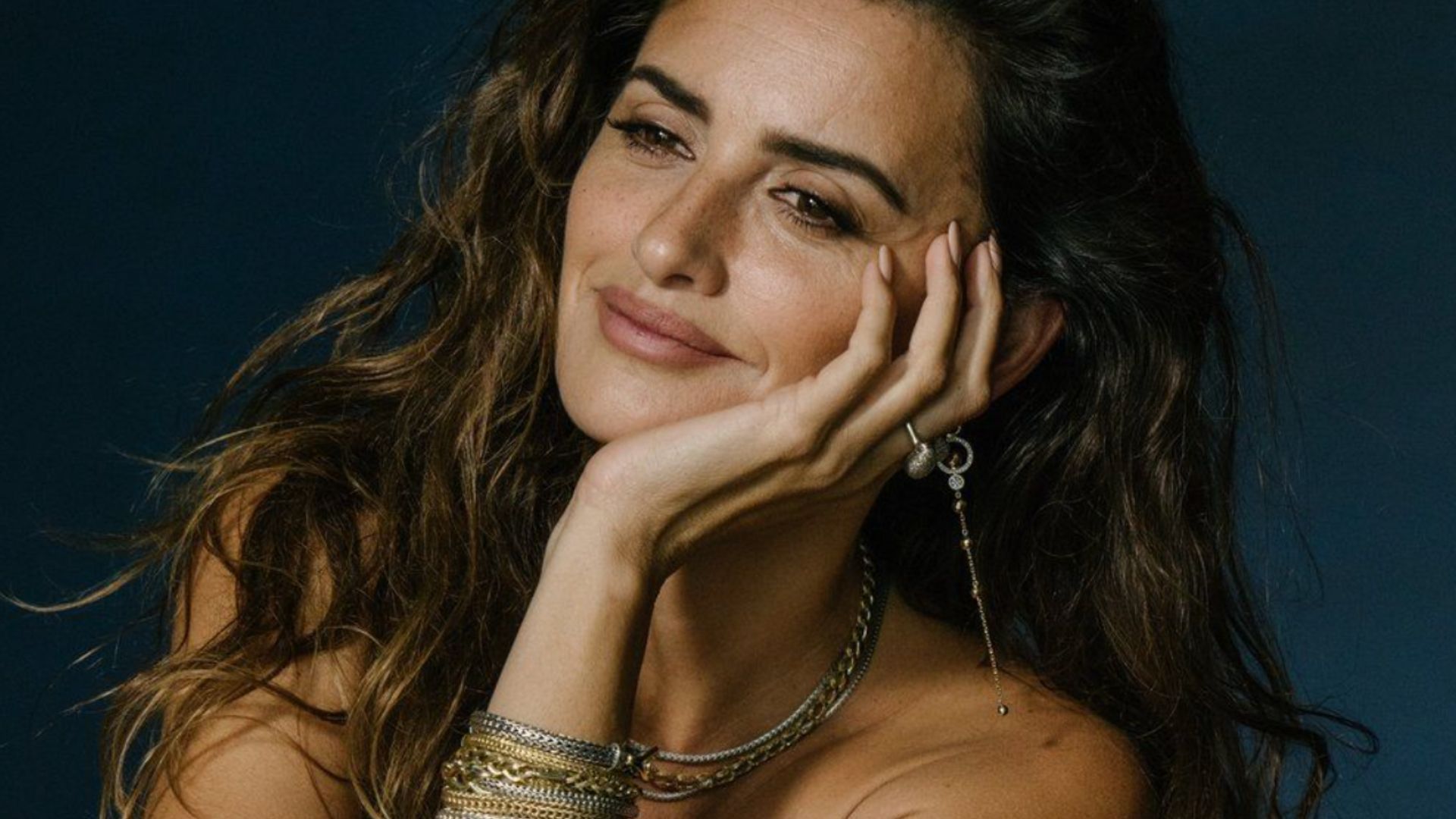 Penélope Cruz: “Não fumo, não bebo álcool e tomo muita água”