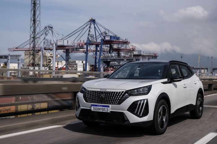 Peugeot 2008 GT 2026 T200 híbrido