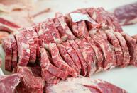 Carne brasileira que teria imposto zero na Europa é vetada; entenda decisão da UE