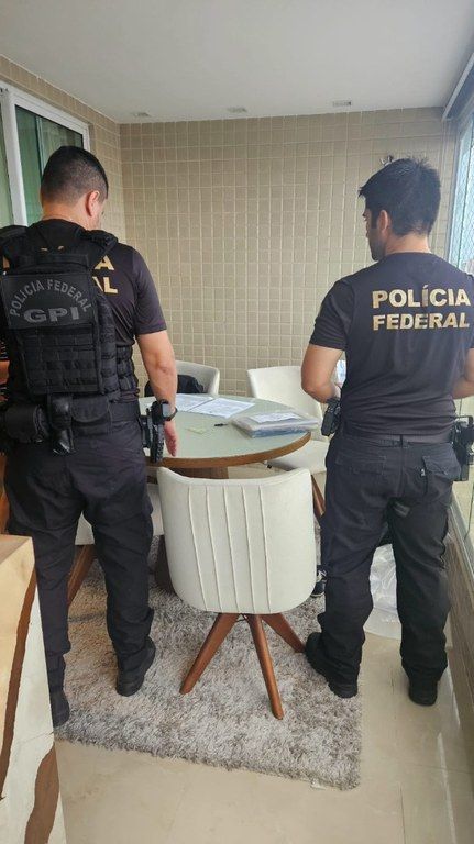 Operação da PF desarticula quadrilha que fez caixa 2 para compra de votos no Ceará