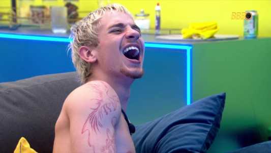 Juliano Floss foi escolhido por Breno e está no Quarto Secreto