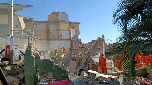 Bombeiros resgatam corpo de quinta vítima