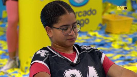 Milena se queixa de dores na Prova do Líder
