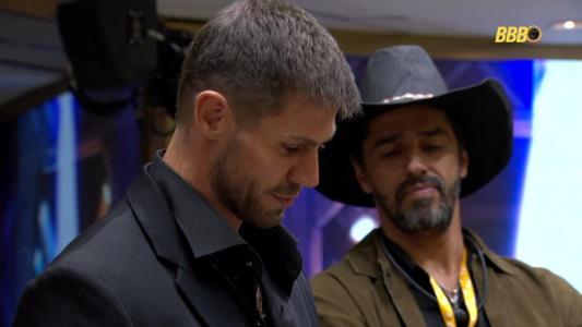 Jonas e Cowboy anunciaram decisão