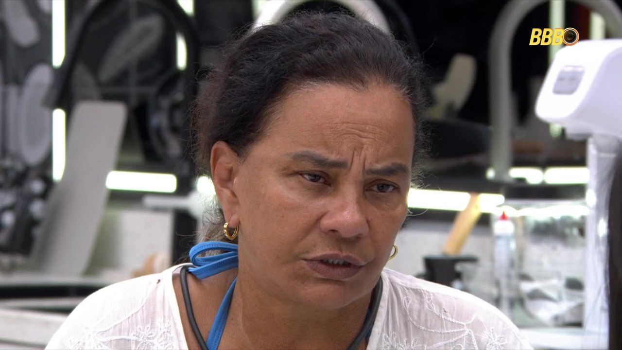 BBB 26: 'Achar um ângulo sem câmera', diz Solange sobre ação com Ana Paula