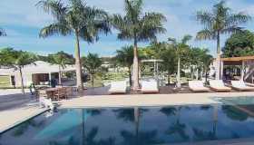 Piscina da mansão