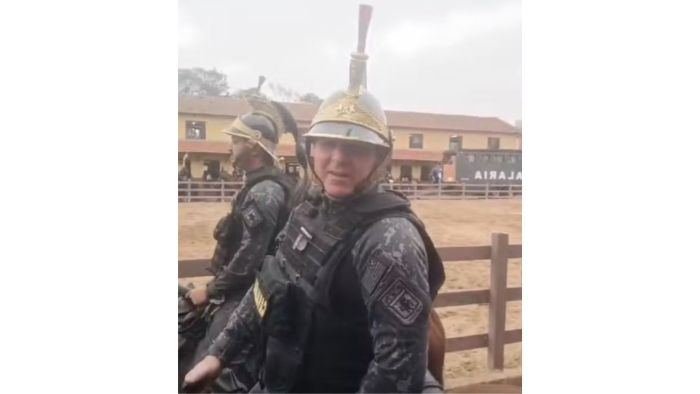 Subtenente Paulino aparece em vídeo gravado por amigo um dia antes do desfile de 7 de Setembro.