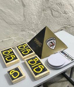 Drogas apreendidas pelos militares durante patrulha