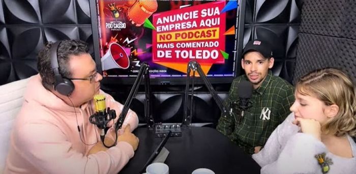 A influenciadora Isabel Veloso, de 18 anos, com câncer terminal, participou de um podcast divulgado nessa terça-feira (21), onde falou sobre sua vida, os tratamentos contra a doença. A influenciadora Isabel Veloso, de 18 anos, com câncer terminal, participou de um podcast divulgado nessa terça-feira (21), onde falou sobre sua vida, os tratamentos contra a doença.