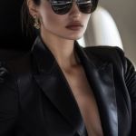 Por que o blazer virou peça chave no guarda roupa feminino