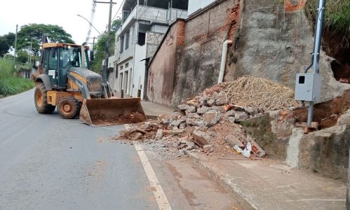 trabalho de limpeza na Avenida Francisco Álvares de Assis, Retiro.