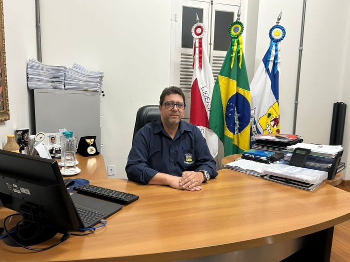 Imagem do Prefeito de Araçuaí, Tadeu Barbosa (PSD)