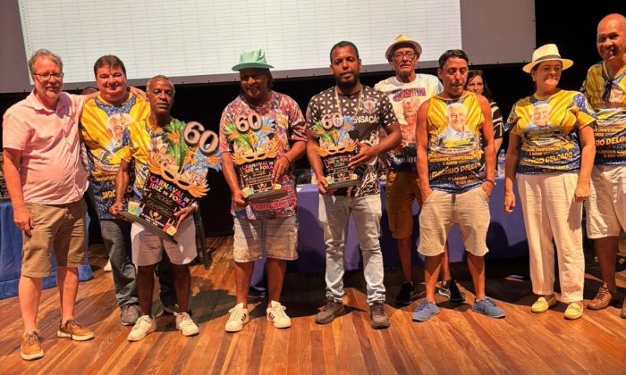 Premiação do Grupo de Apoio Foto Desia Souza Itatiaia.jpg