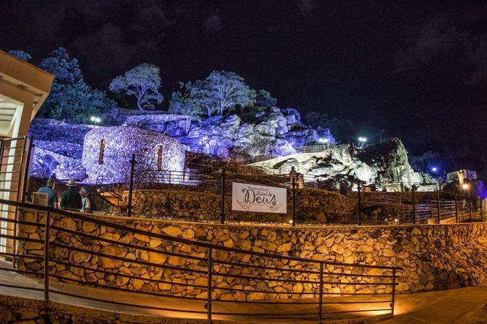 Presépio Natural Mãos de Deus