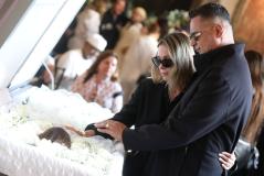 Carla Perez e Xanddy se despedem de Preta Gil