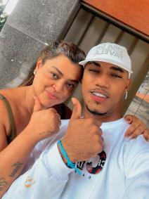 Cantor abriu o álbum de fotos com Preta