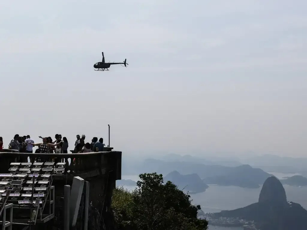 Frio e chuviscos: veja a previsão do tempo para o Rio de Janeiro neste domingo