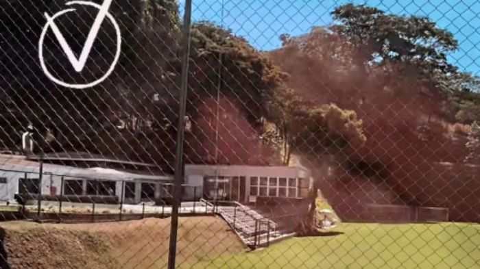 Trecho do vídeo publicado pelo pai e empresário do zagueiro Lyanco na Cidade do Galo