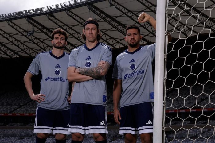 Novo uniforme de goleiro do Cruzeiro 