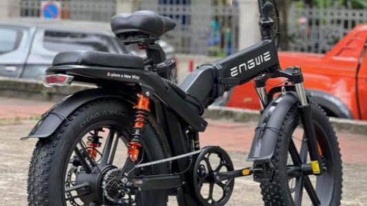 Quanto tempo leva para carregar a bateria de uma bike elétrica