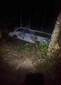Queda de ônibus em ribanceira na BR-262 bebê de 4 meses e motoristas estão entre os 42 feridos