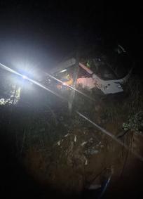 Queda de ônibus em ribanceira na BR-262 bebê de 4 meses e motoristas estão entre os 42 feridos