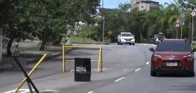 A vítima teria sido agredida com socos e pauladas, por pelo menos dois suspeitos