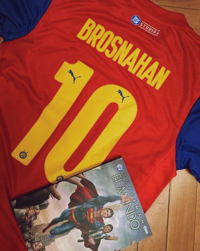 Foto da nova camisa do Bahia publicada pela atriz Rachel Brosnahan