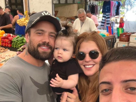 Rafael Cardoso publica fotos de caçula no Intagram