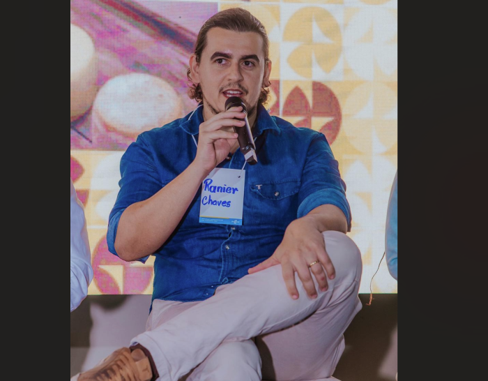 Ranier Chaves é especialista e um dos técnicos responsáveis pelo reconhecimento de queijos artesanais como o Cabacinha, o queijo Cozido e o Requeijão Moreno Ranier Chaves é especialista e um dos técnicos responsáveis pelo reconhecimento de queijos artesanais como o Cabacinha, o queijo Cozido e o Requeijão Moreno