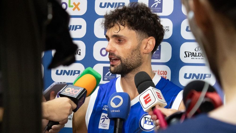 De volta ao Brasil, ex-NBA é apresentado e revela motivo inusitado para escolher camisa