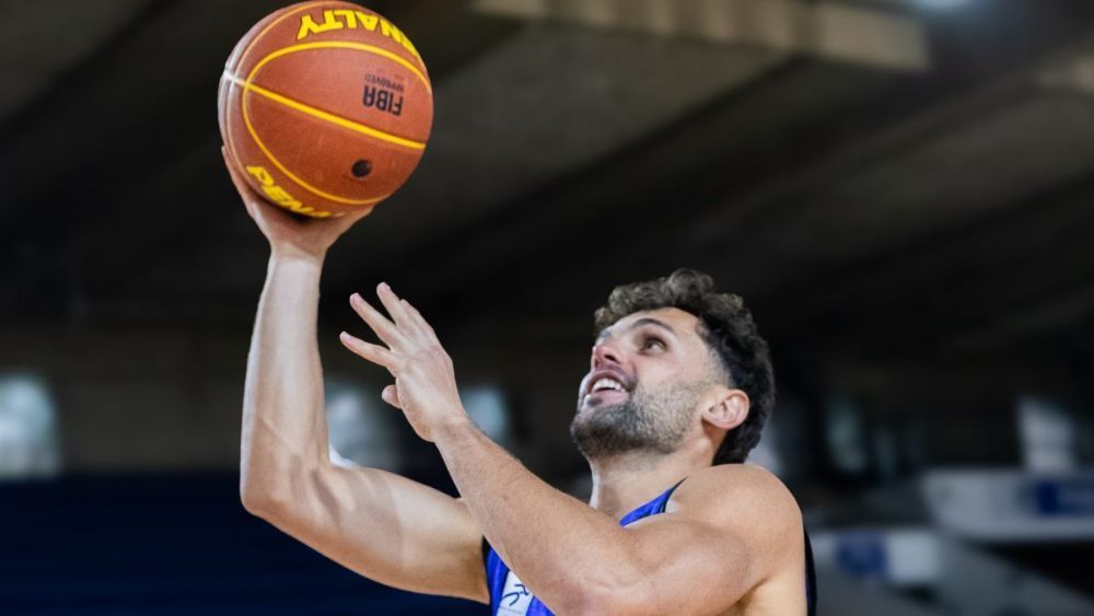 Barcelona avança por contratação de Raulzinho, armador da Seleção Brasileira
