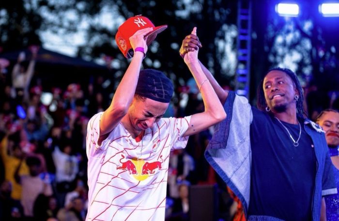 Ryan Fúria Jr. após vencer a final da Red Bull Dance Your Style 2025, em Belo Horizonte