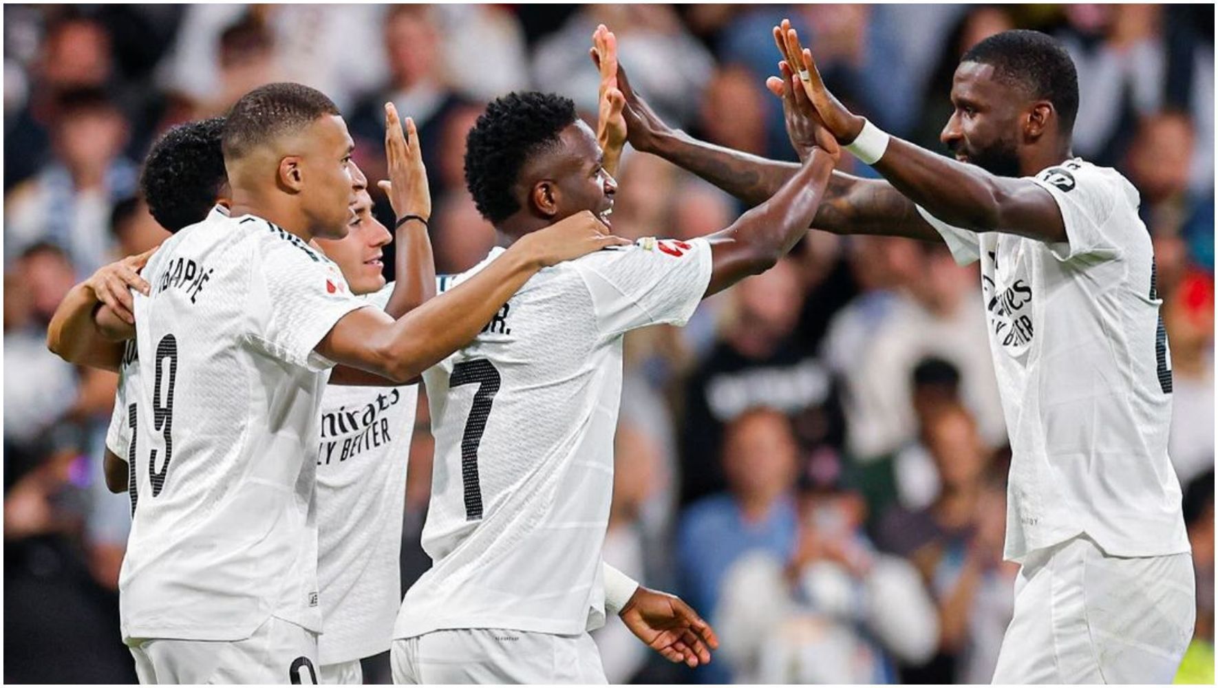 Brasileiro marca, Real Madrid sofre no fim, mas derrota Alavés na La Liga