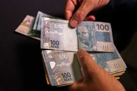 Endividamento das famílias atinge recorde histórico no Brasil