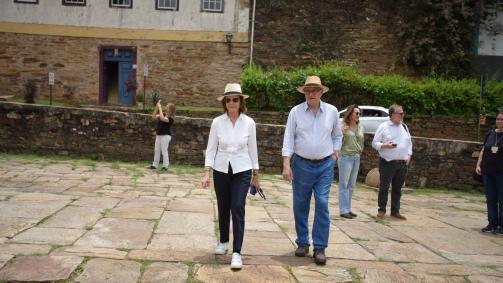 Rei e rainha da Suécia visitam Ouro Preto antes de participar da COP 30, em Belém