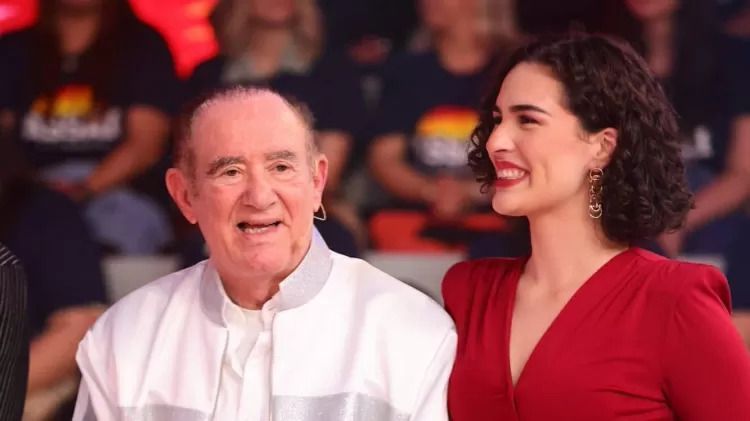 Renato Aragão se emociona ao participar do Teleton pela primeira vez
