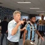 Renato interrompe entrevistas de jogadores do Grêmio após vitória; assista