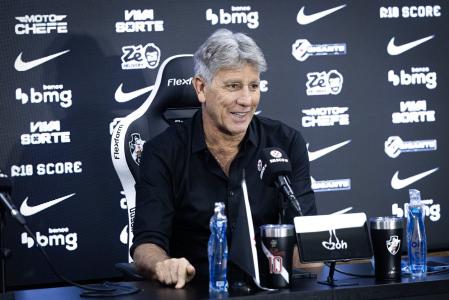 A CBF já enviou a lista oficial de 18 atletas para o Torneio Olímpico Masculino, com duas novidades: Renato Augusto e Walace (Grêmio) nos lugares...