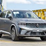 Rival híbrido de BYD e GWM, Renault Koleos começa a chegar ao Brasil