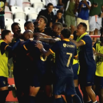 Vágner Love marca em jogo de despedida, e Retrô vence Ceará pela Copa do Nordeste