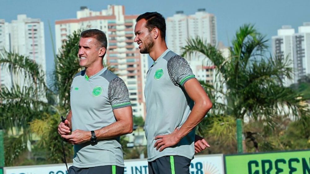 Ídolo do Atlético se despede de clube da Série B: 'Cabeça erguida'