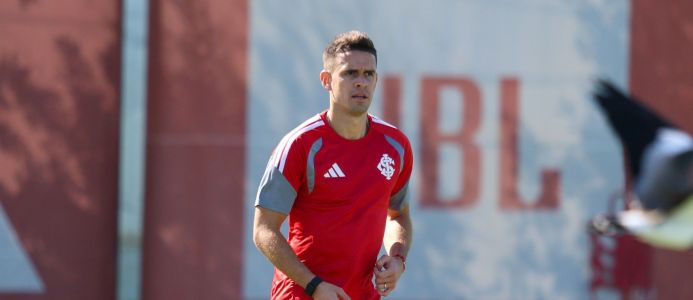 Borré está cotado para voltar ao time titular do Inter