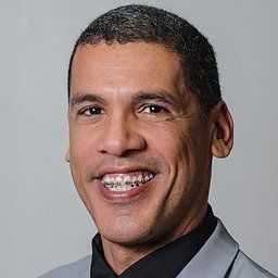 Ricardo Queixão é presidente da comissão de Educação, Cultura e Assistência Social, na prefeitura de Cubatão, SP.